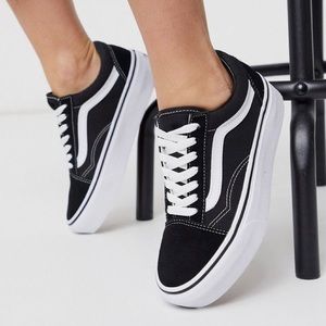 Womens size 9 Vans black Platform sneakers